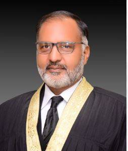 چیئرمین این آئی آر سی جسٹس ریٹائرڈ شوکت عزیز صدیقی نے عہدے سے استعفیٰ دے دیا