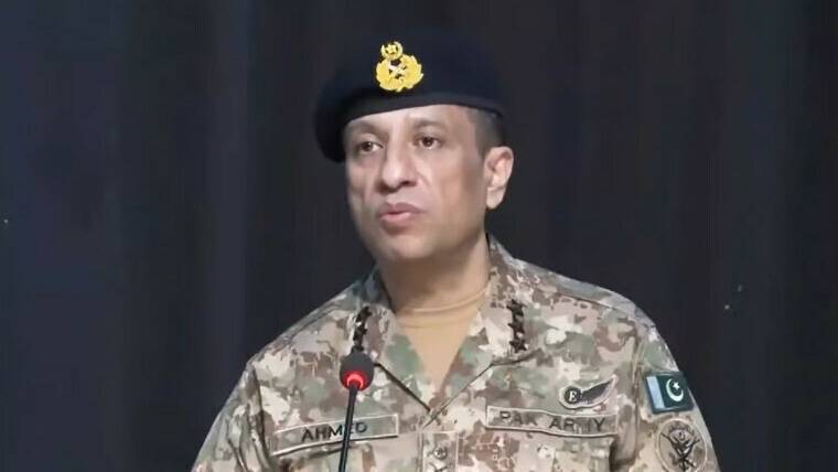 ڈی جی آئی ایس پی آر کی اِیرڈ ایگریکلچر یونیورسٹی راولپنڈی میں طلبہ و اساتذہ کے ساتھ خصوصی نشست