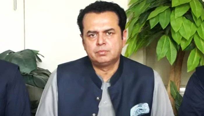 پی ٹی آئی سوشل میڈیا اکاؤنٹس سے اشتعال انگیزی عالمی قوانین کی خلاف ورزی ہے، طلال چوہدری