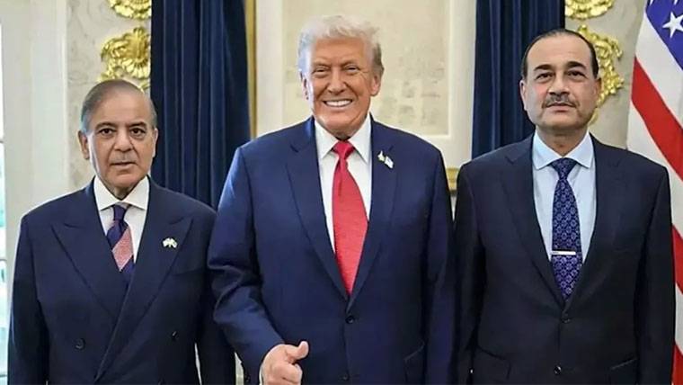 پاکستان نے 2025 میں مؤثر سفارت کاری کے ذریعےسٹریٹجک اہمیت بحال کی ، عالمی جریدہ