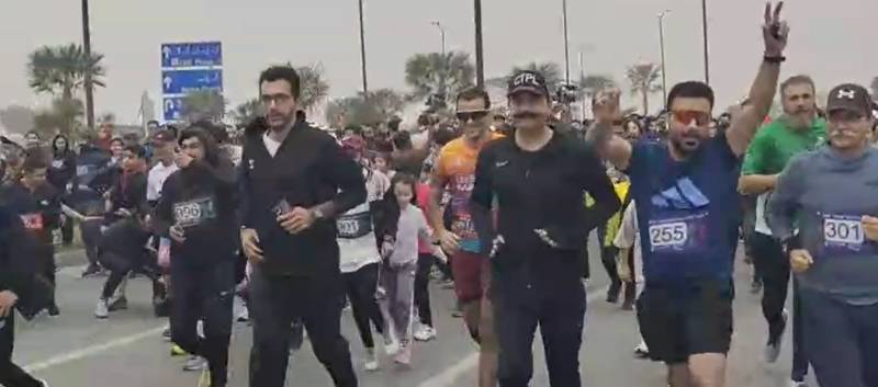 لاہور میں نئے سال کی شروعات، سٹی ٹریفک پولیس کا میراتھن ریس کا انعقاد