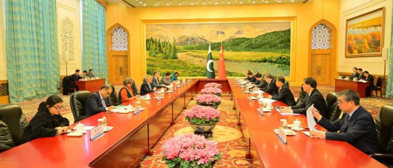 نائب وزیراعظم اسحاق ڈار کی بیجنگ میں اعلیٰ سطحی ملاقاتیں، پاکستان،چین شراکت داری مستحکم
