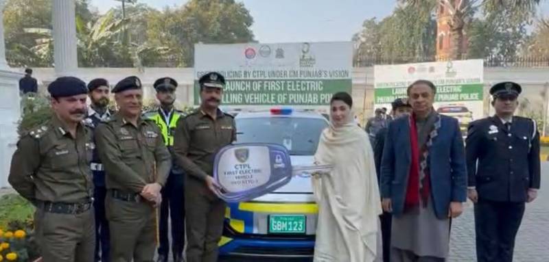 مریم نواز نے پنجاب میں پہلی گرین پولیسنگ الیکٹرک گاڑی کا افتتاح کیا