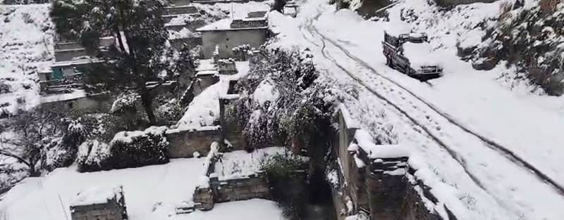 شدید سردی اور برفباری کا راج، آئندہ چند روز تک لہر برقرار رہنے کا امکان