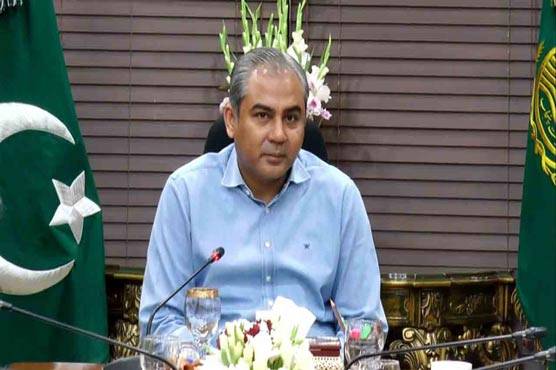 وفاقی وزیر داخلہ محسن نقوی کا جناح انٹرنیشنل ایئرپورٹ کا دورہ، امیگریشن کاؤنٹرز کا معائنہ اور مسافروں سے گفتگو