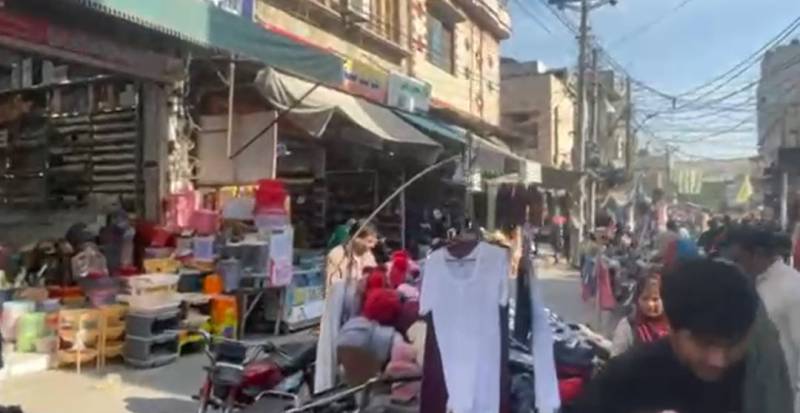پی ٹی آئی کی ہڑتال کی کال ناکام: تاجروں اور ٹرانسپورٹرز کا اظہارِ لاتعلقی، راولپنڈی اور فیصل آباد میں کاروبارِ زندگی بحال