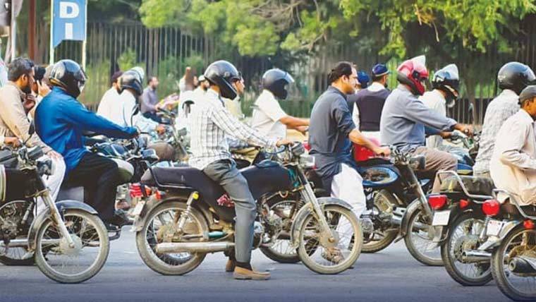  بغیر رجسٹریشن ٹیکسی اور بائکیا چلانے والوں کے خلاف سخت کارروائی کا فیصلہ 