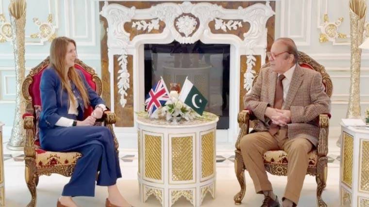  لاہور: نوازشریف اور مریم نواز سے برطانوی ہائی کمشنر جین میریٹ کی ملاقات