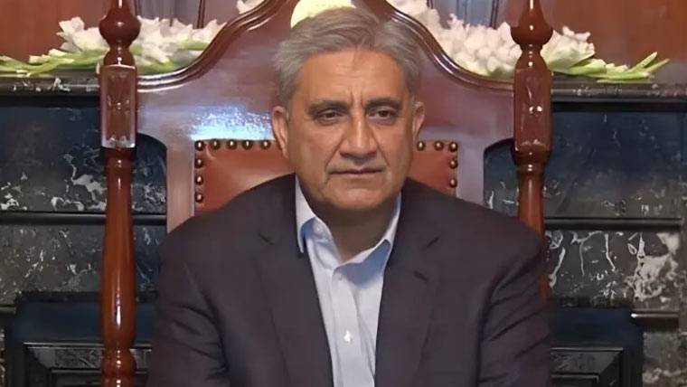 سابق آرمی چیف جنرل قمر جاوید باجوہ چوٹ لگنے سے زخمی،سی ایم ایچ میں زیر علاج ،آئی ایس پی آر 