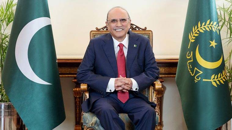 ریڈیو آج بھی اعتماد، شمولیت اور سماجی ہم آہنگی کا مؤثر ذریعہ ہے ، آصف زرداری