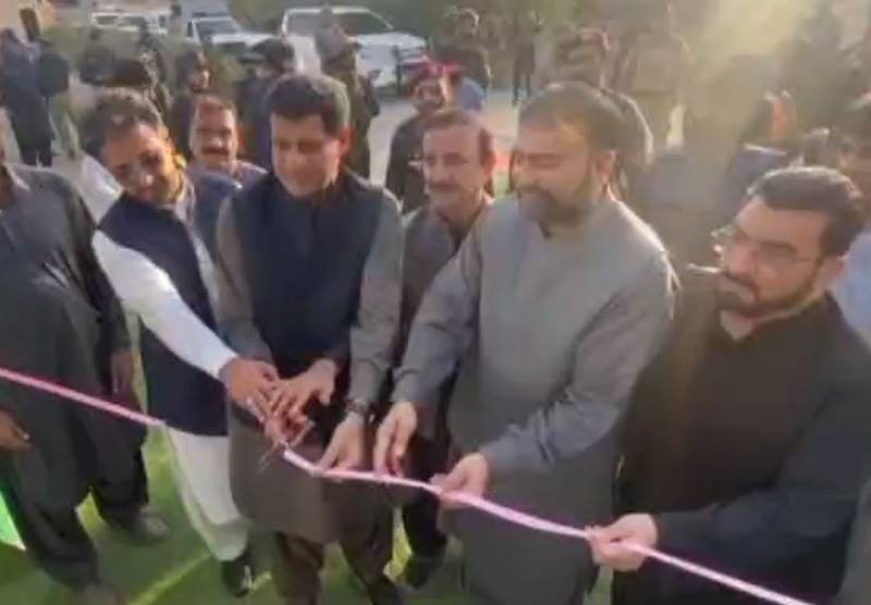 تربت میں 'گرین پیپلز بس سروس' کا آغاز: وزیراعلیٰ سرفراز بگٹی نے جدید ٹرانسپورٹ کا افتتاح کر دیا