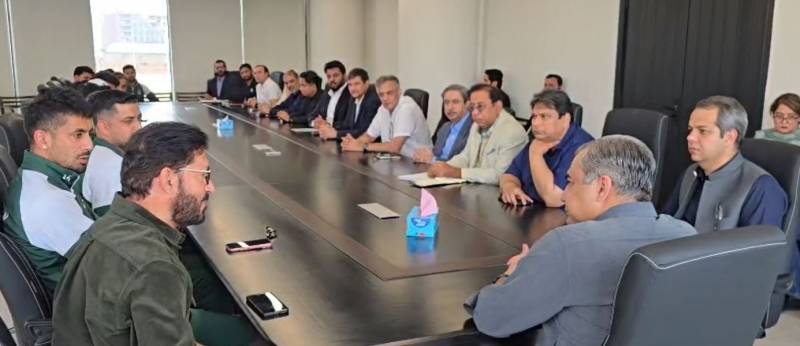 قومی ہاکی ٹیم کی بڑی کامیابی: چیئرمین پی سی بی کا کھلاڑیوں کے لیے ملازمتوں اور مفت علاج کا اعلان