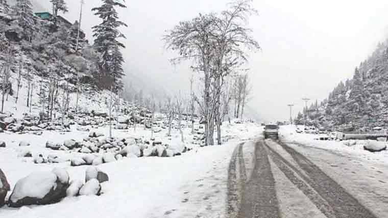 آزاد جموں و کشمیر میں موسم سرد، بارش اور برفباری کے بعد لینڈ سلائیڈنگ کا خدشہ