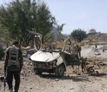 لکی مروت میں پولیس وین پر دہشت گرد حملہ: ایس ایچ او سمیت 7 اہلکار شہید