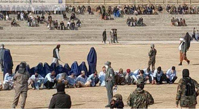 طالبان کے دورِ حکومت میں انسانی حقوق کی سنگین صورتحال: ایک سال میں 1200 افراد کو سرعام کوڑے مارے گئے