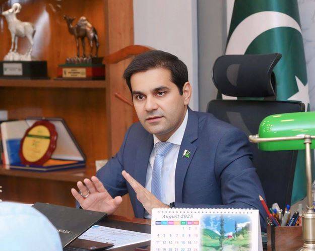 پنجاب میں گورننس کا امتحان: ڈپٹی کمشنر مظفر گڑھ نے میدان مار لیا