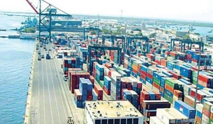 پورٹ قاسم پر بحری سرگرمیوں میں تیزی: درآمدی پیٹرول اور کوئلے کے جہاز لنگر انداز، مزید 5 جہازوں کی آمد متوقع