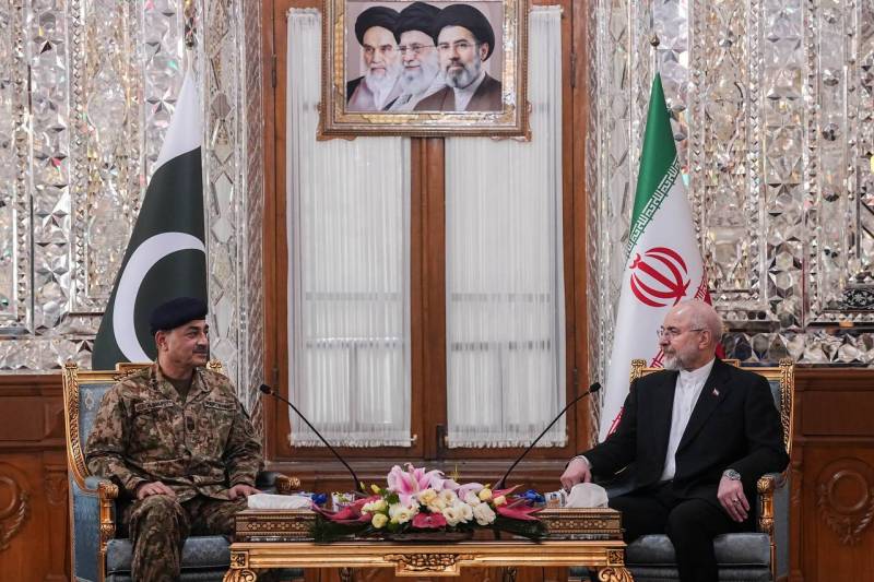 تہران:  ، پاک،امریکا ثالثی مشن پر پیش رفت ،فیلڈ مارشل عاصم منیر کی ایرانی سپیکر باقر قالیباف سے اہم ملاقات