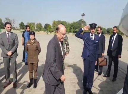 صدر مملکت آصف علی زرداری پانچ روزہ دورے پر چین روانہ