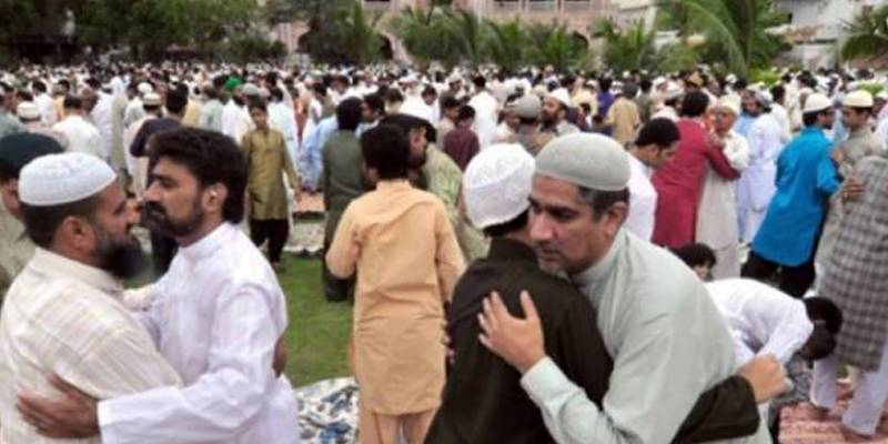 ملک بھر میں عیدالاضحیٰ کا تہوار روایتی جوش و خروش سے منایا جا رہا ہے، سنتِ ابراہیمیؑ کی ادائیگی جاری