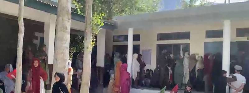 چیف الیکشن کمشنر کا گلگت کے مختلف پولنگ سٹیشنز کا دورہ، انتظامات پر اطمینان کا اظہار، خواتین کا زبردست رش 