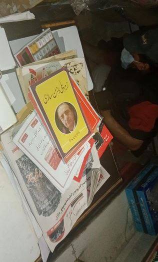 مظفرآباد: شوکت نواز میر کی دکان پر چھاپہ، مبینہ اشتعال انگیز مواد برآمد