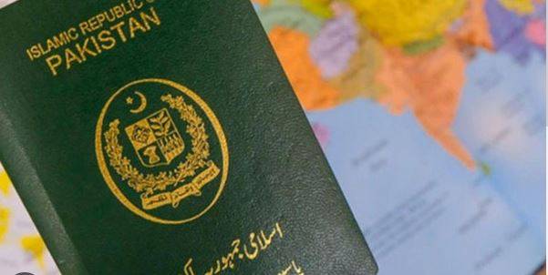 پاسپورٹ دفاتر میں کیش لیس نظام نافذ، یکم جولائی سے فیس صرف ڈیجیٹل طریقے سے وصول ہوگی