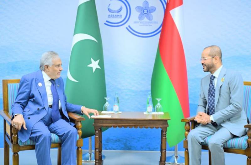 اسحاق ڈار کی منیلا میں عمان اور نیوزی لینڈ کے وزرائے خارجہ سے ملاقاتیں، دوطرفہ تعاون بڑھانے پر اتفاق