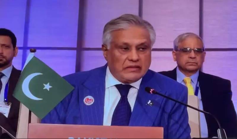 خطے میں امن کے لیے مذاکرات ضروری ہیں، فریقین تحمل کا مظاہرہ کریں: اسحاق ڈار