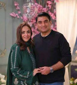 نادیہ خان کی طلاق کی افواہیں، شوہر کے ساتھ نئی تصویر نے قیاس آرائیوں کو مسترد کر دیا