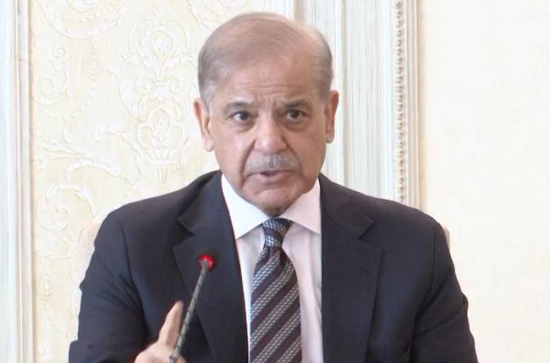 پاکستان آئل ریفائننگ پالیسی میں ترامیم منظور، وزیراعظم کا جدید ریفائنریز کی اہمیت پر زور