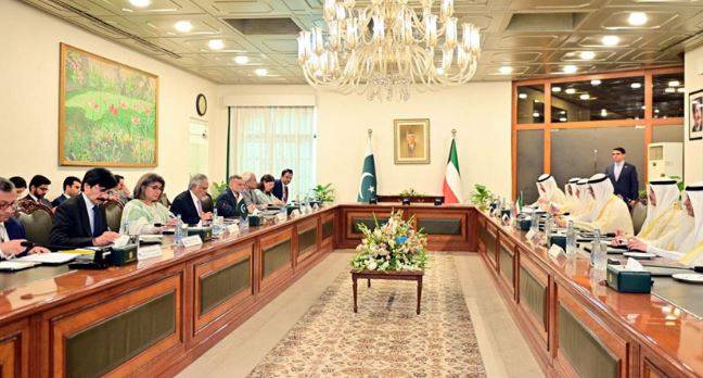 پاکستان اور کویت کا دوطرفہ تعاون مزید مضبوط بنانے پر اتفاق