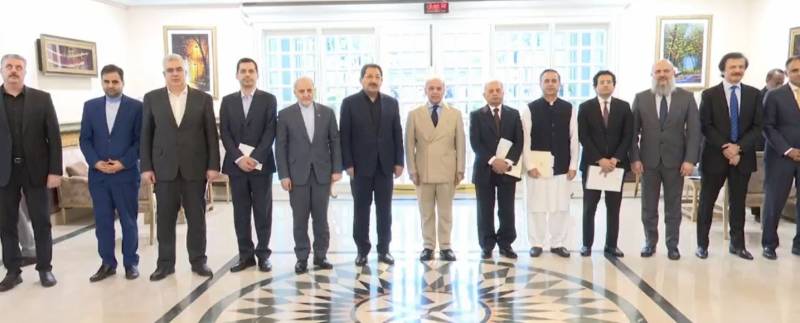 شہباز شریف اور ایرانی وزیر کی ملاقات، پاک ایران تجارت 10 ارب ڈالر تک بڑھانے کے عزم کا اعادہ