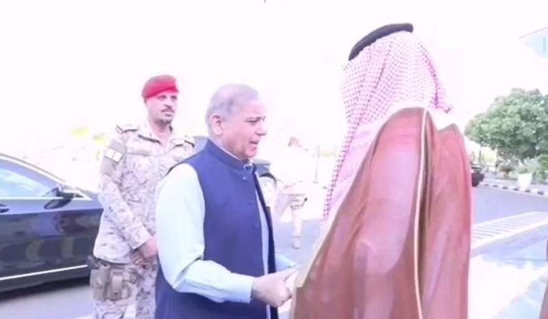 وزیراعظم شہباز شریف دورۂ سعودی عرب مکمل کرکے وطن روانہ