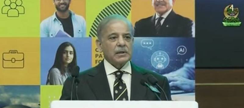 امیر کے بچوں کو بہترین تعلیم، غریب کے بچوں کو عام مواقع بھی نہیں ملتے: وزیراعظم