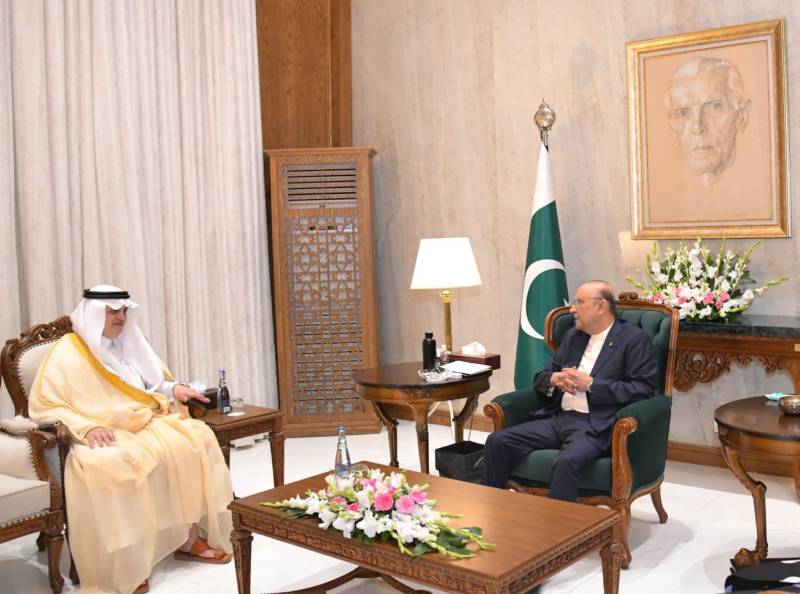صدر زرداری سے سعودی سفیر کی الوداعی ملاقات، پاک سعودی دوستی مزید مضبوط بنانے کے عزم کا اظہار