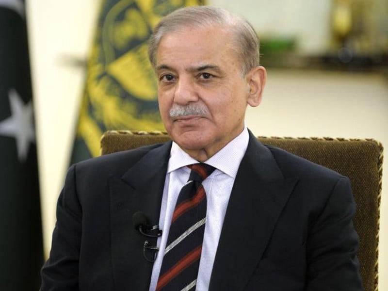  برآمدات میں اضافہ ملکی معاشی ترقی کی بنیاد بنایا جائے: وزیراعظم