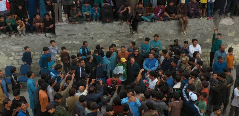  جی سی یونیورسٹی کے طالب علم فیضان احمد کا منفرد کارنامہ، سکردو تک 1100 کلومیٹر دوڑ مکمل