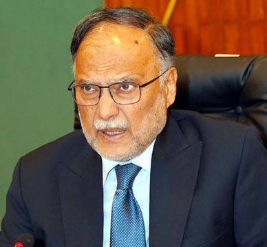 پاکستان کو فساد اور لانگ مارچ نہیں، اتحاد، امن اور استحکام کی ضرورت ہے: احسن اقبال