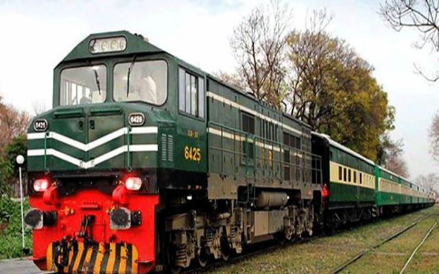 پاکستان ریلوے نے رحمان بابا ٹرین کے لیے اے سی سروس شروع کر دی 