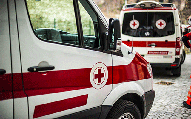 جاپان نے جدید سہولیات سے لیس چار ایمبولینس پاکستان ہلال احمر کے حوالے کر دیں