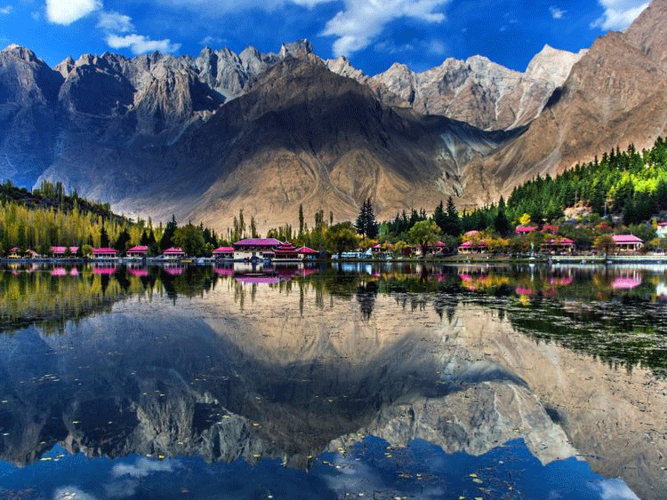 آج دنیا بھر سیاحت کا عالمی دن منایا جا رہا ہے