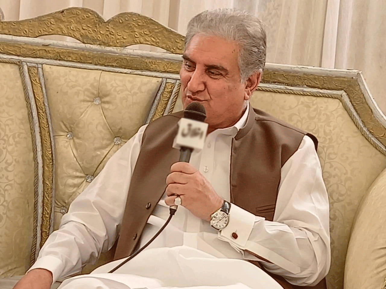 موجودہ حکومت عوام کی منتخب کردہ ہے، جلسوں سے نہیں جائے گی، وزیر خارجہ