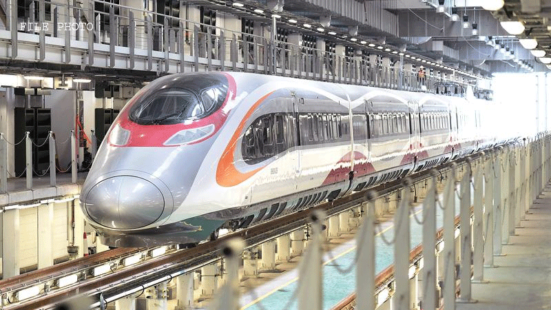 China develops new high-speed train