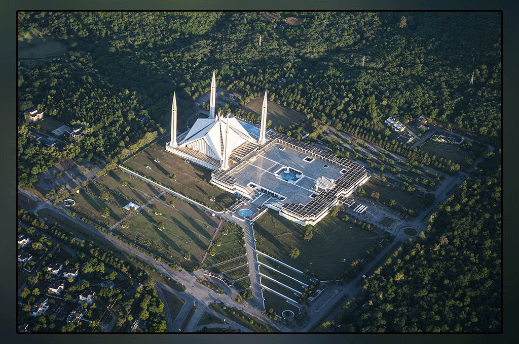 Violation of epidemic SOPs, internal hall cell of Faisal Masjid