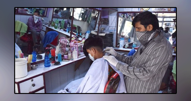 Humiliation of humanity in India, barbers refuse to cut the hair of Dalits