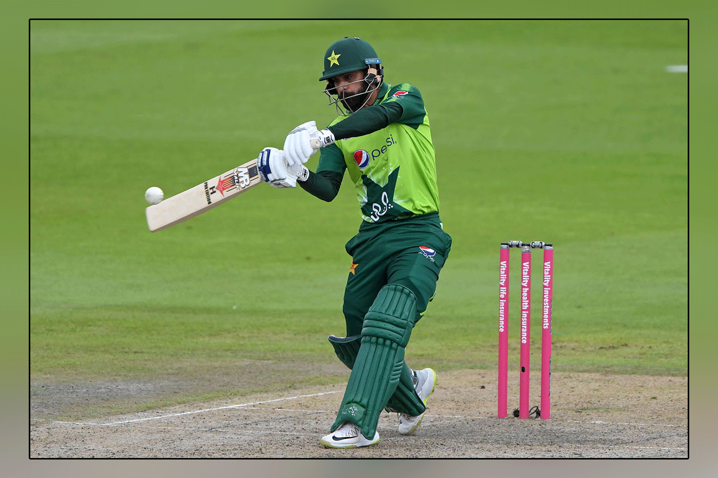 Second T20: Muhammad Hafeez\'s excellent batting, 164 runs target for New Zealand