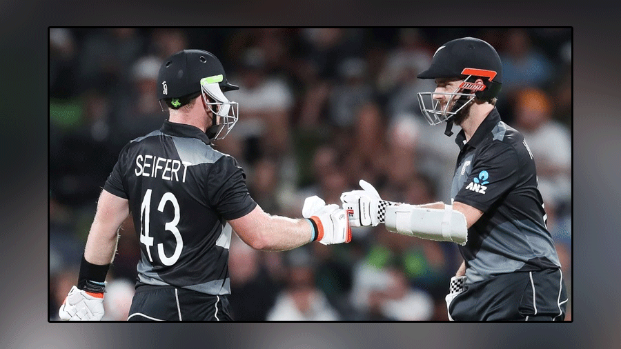 Shadab Khan's captaincy failed, New Zealand won the T20 series