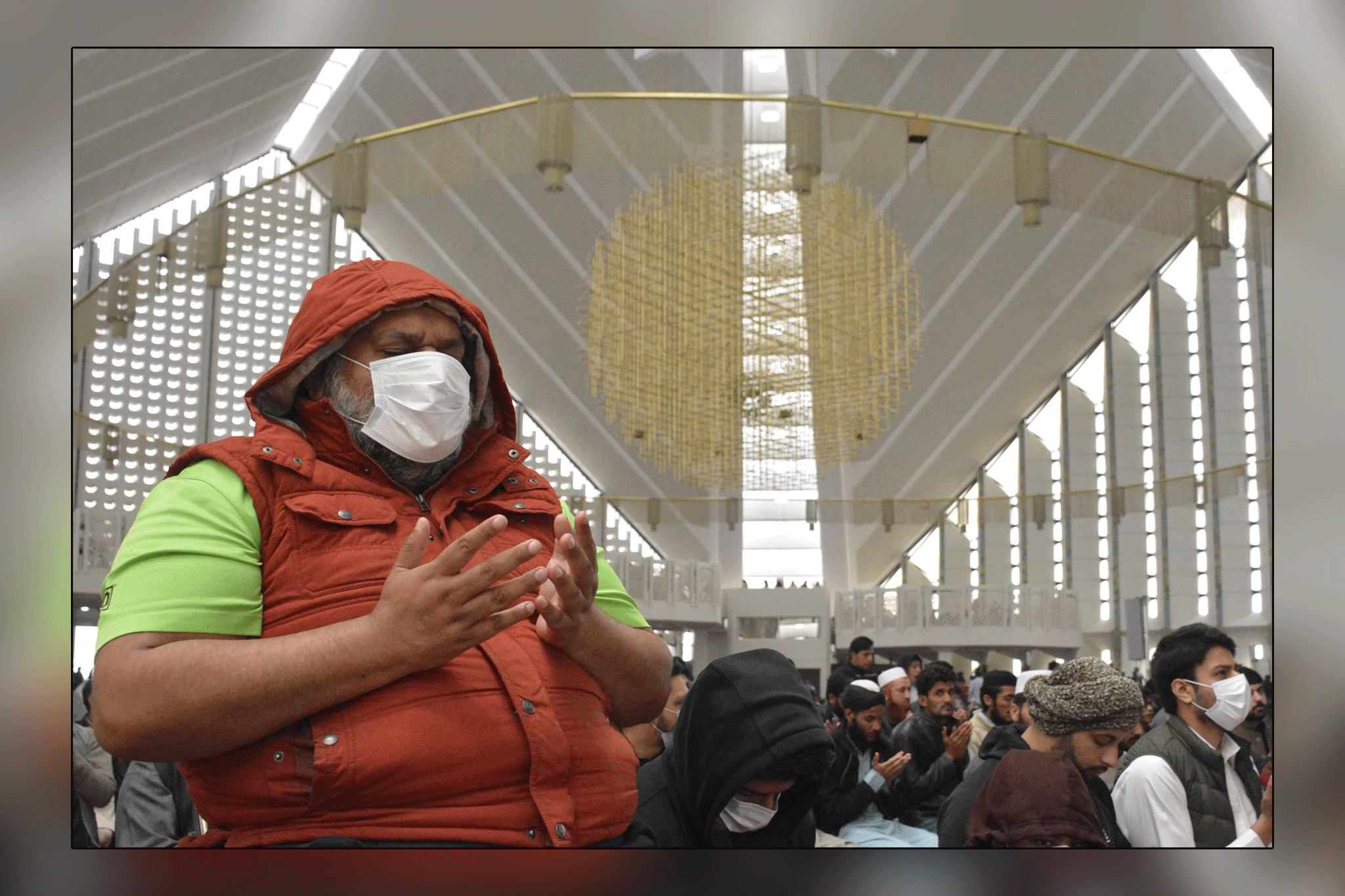 pandemic continues in Pakistan, 84 more killed, 2419 in critical condition