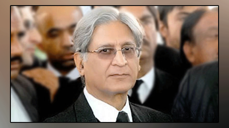 Prime Minister Imran Khan will dissolve the assemblies instead of resigning, claims Aitzaz Ahsan